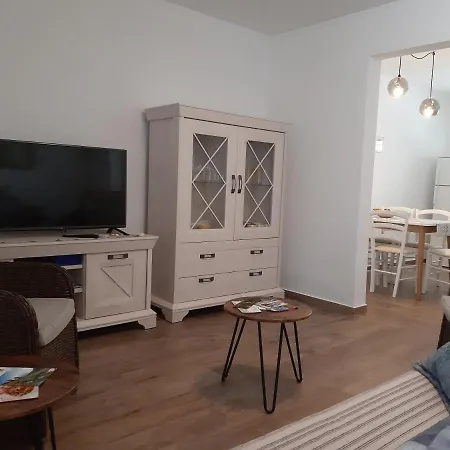 House Marija Island Krk Casa de Férias *